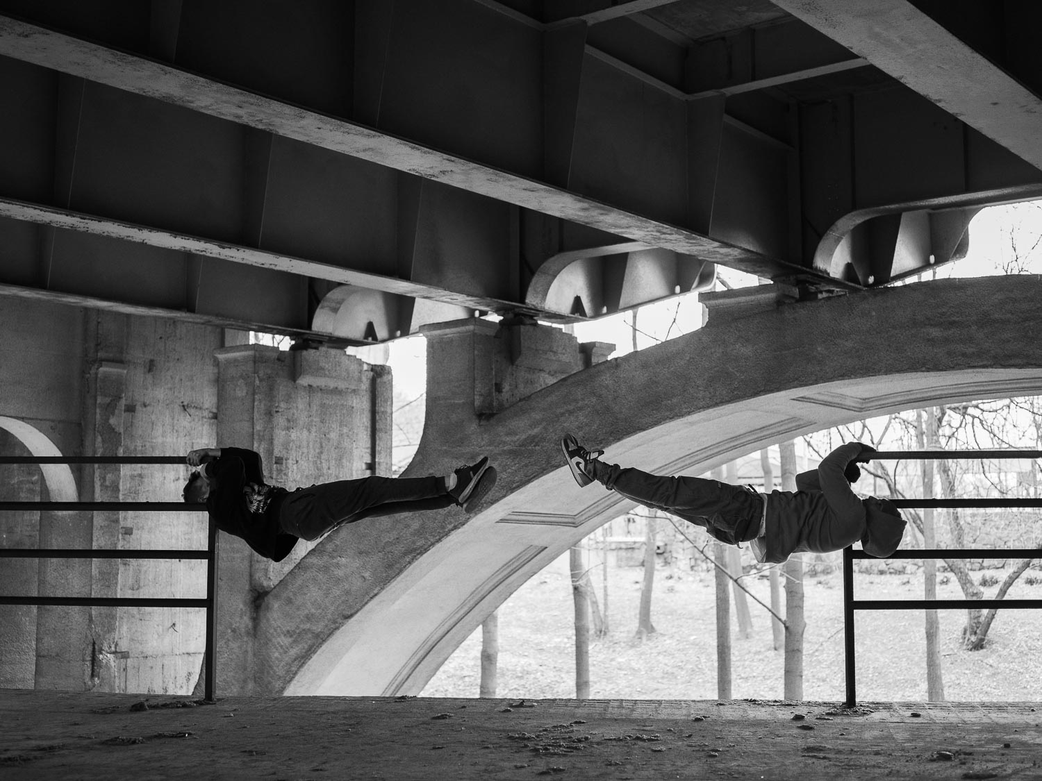 Bartek Bauer & Kamil Moczulski - parkour in Warsaw