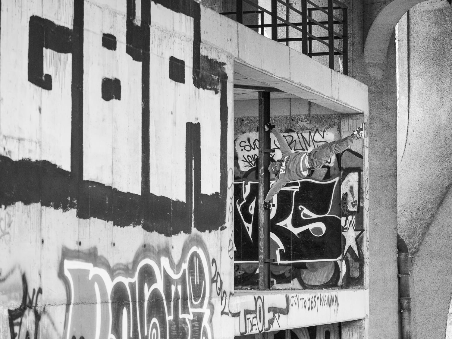 Bartek Bauer - parkour in Warsaw