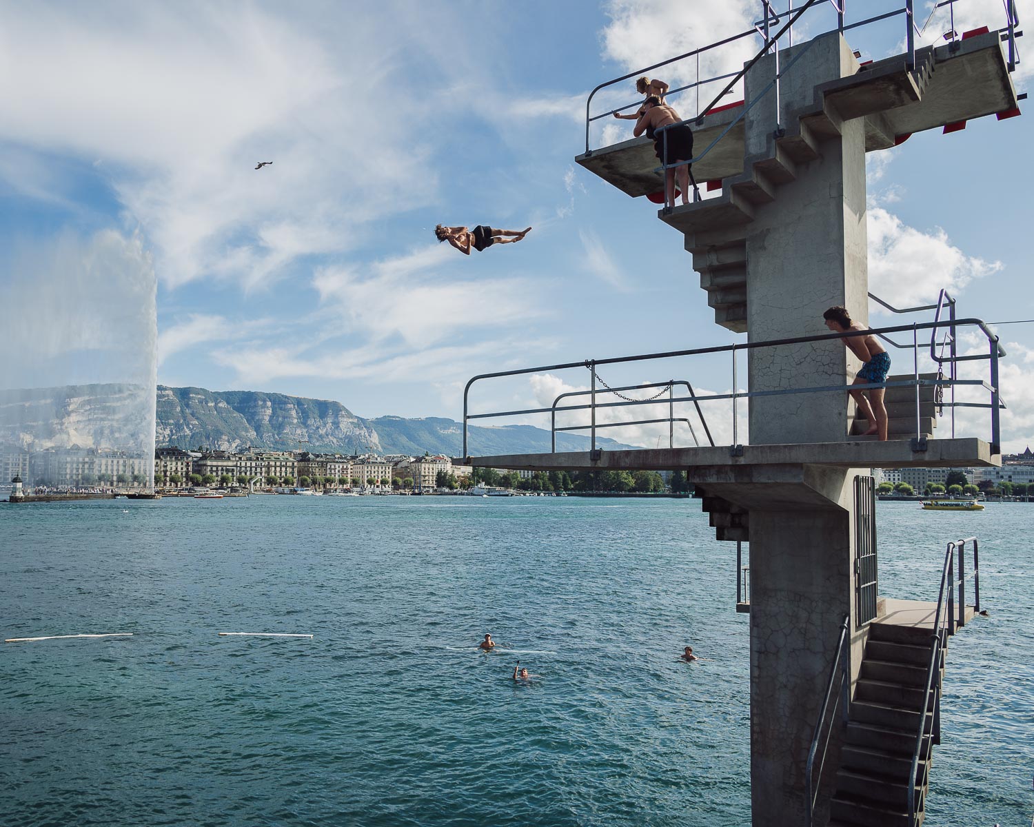 High diving at Bains des Pâquis, Geneva